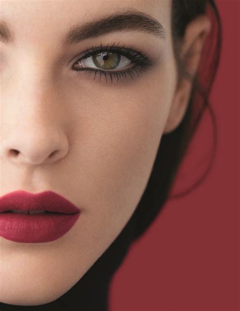 chanel lippen make up|Chanel red lipstick.